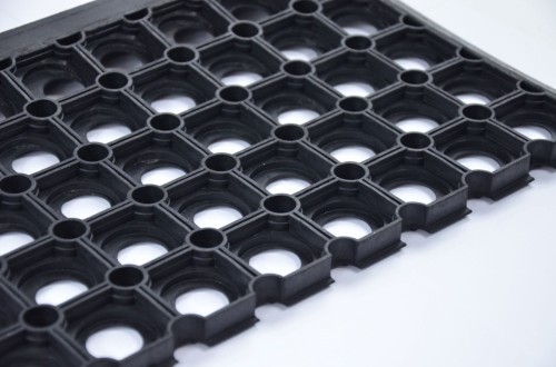 Gumowe nakładki na schody zewnętrzne