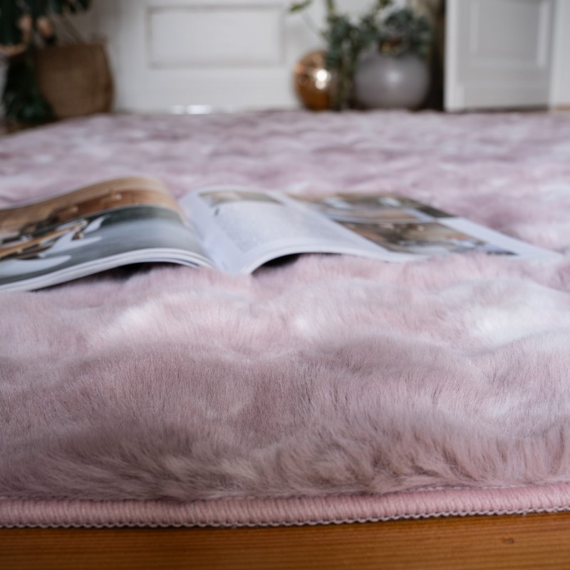 Runo różówego dywanu pluszowego Obsession Camouflage CAM845
