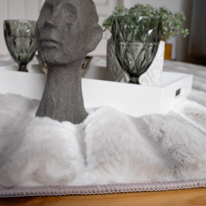 Runo dywanu pluszowego Obsession Waves WAV305 silver