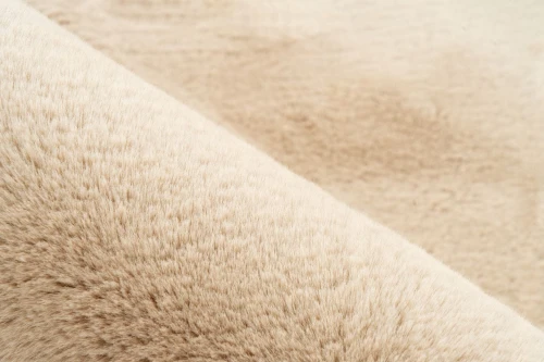 Runo dywanu Lalee Hides Heaven HEA 900 beige