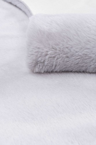 Pluszowe runo dywanu Rabbit Fur w kolorze szarym
