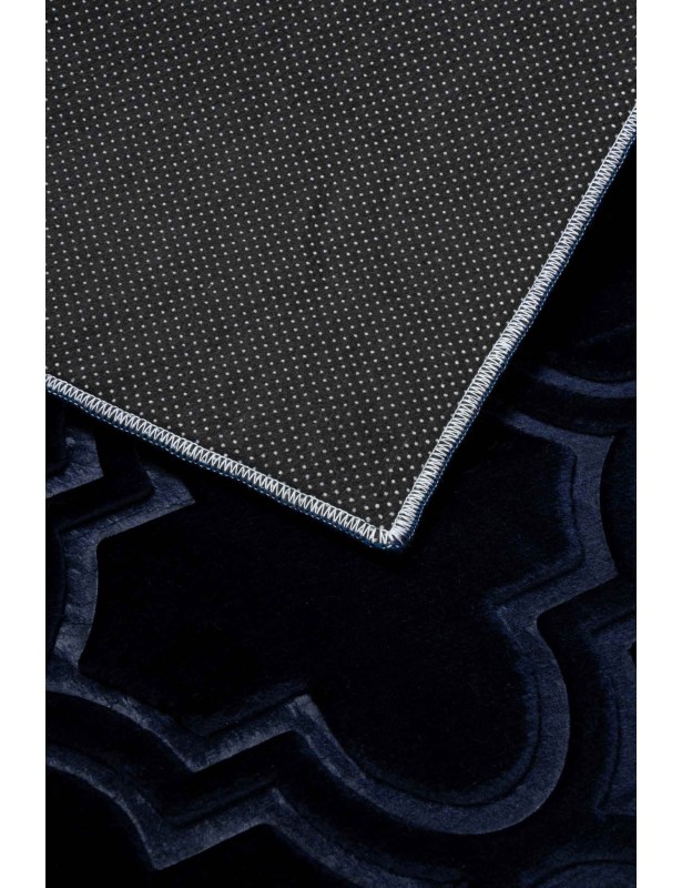 Antypoślizgowy spód  dywanu pluszowego Alaska marokańska koniczyna granat