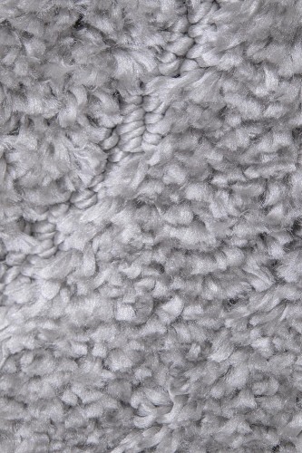 Zbliżenie na runo cut i loop dywanu Berber 7061 w kolorze szarym