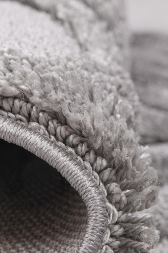 Zbliżenie na runo cut i loop dywanu Berber 9754 w kolorze szarym