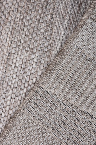 Spód beżowego dywanu Oria 527/VH7-X