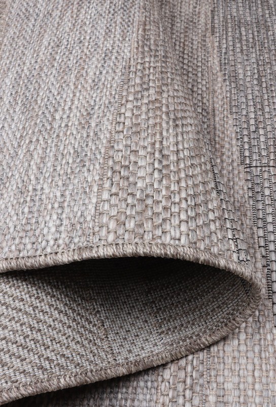 Runo beżowego dywanu Oria 527/VH7-X