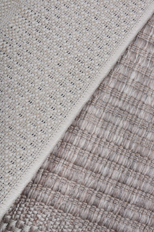 Spód beżowego dywanu Oria 88013/YV7-J