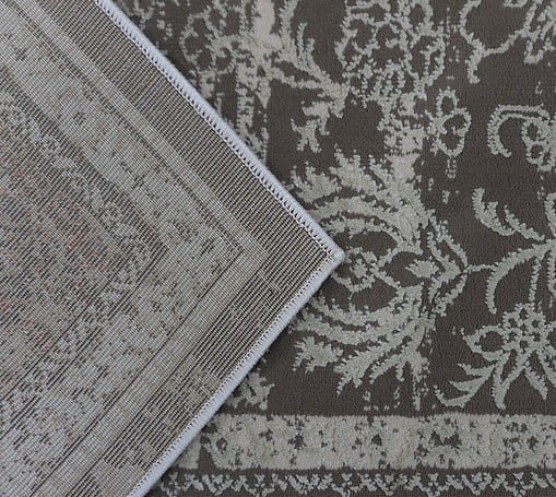 Spód beżowego dywanu tradycyjnego Allianz 6301