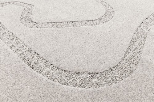 Dywan wełniany Agnella Ladnini Morphic Blooms jasny szary - wzór 3d