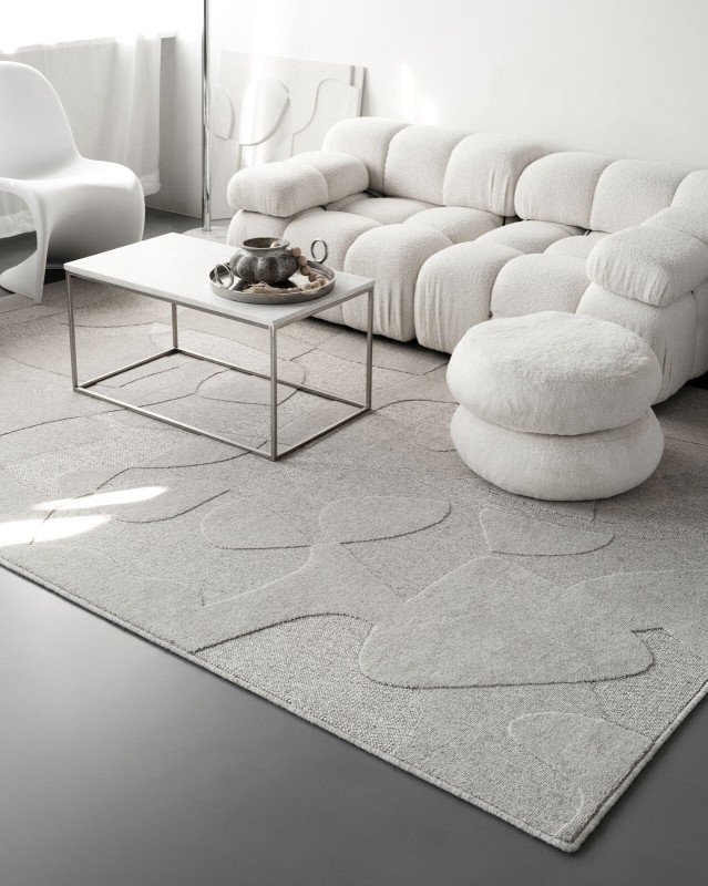 Dywan wełniany Agnella Ladnini Morphic Botanica jasny szary do pokoju