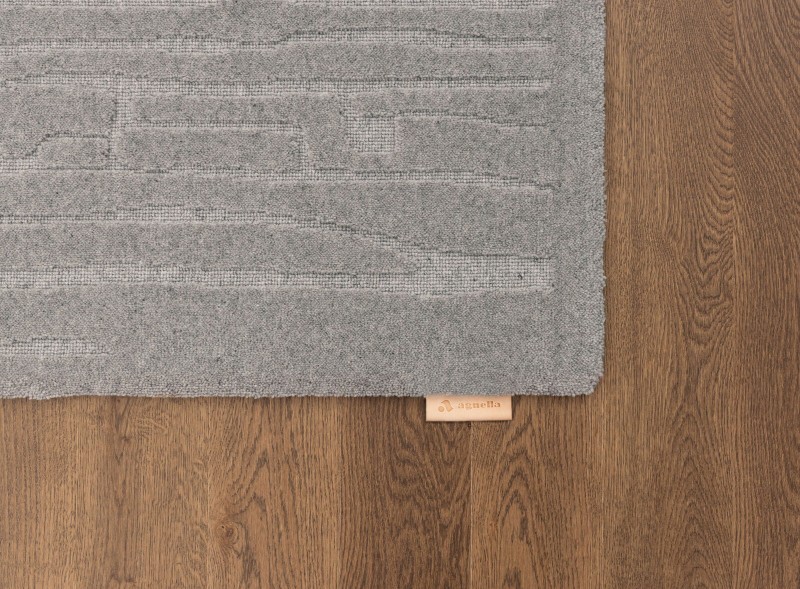 Dywan szary wełniany Agnella Ladnini Morphic Rifts H - róg