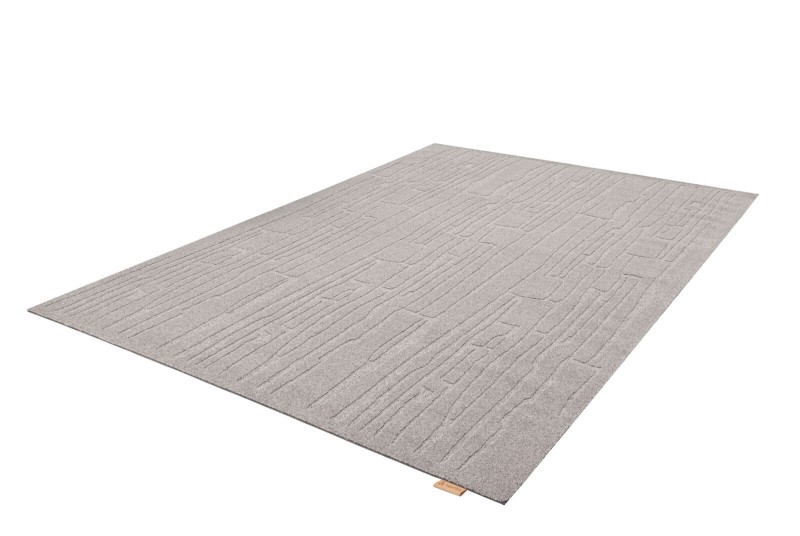 Dywan szary wełniany Agnella Ladnini Morphic Rifts V - rzut ukośny