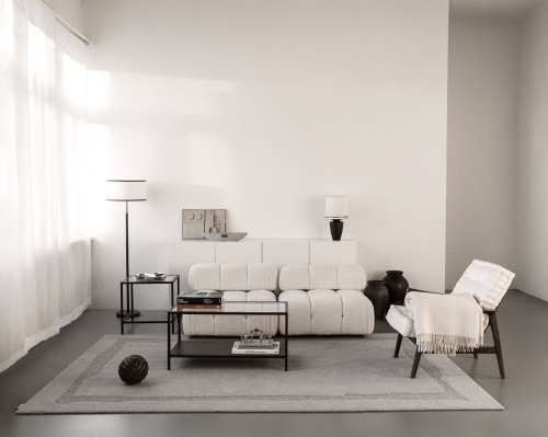 Dywan szary wełniany Agnella Ladnini Morphic Rocca w salonie