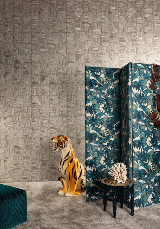 Garderoba z tapetą Khroma Cabinet CAB401 Verena Clay.jpg