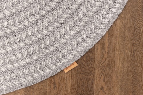 Brzeg dywanu okrągłego Agnella Noble Tino kolor jasny szary (binding)