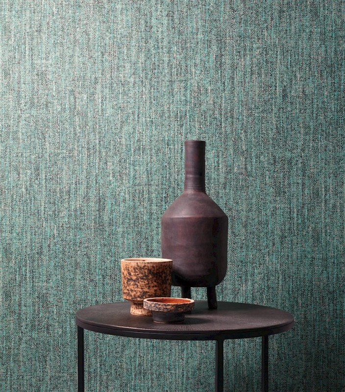 Ceramika w stylu etno na tle tapety Khroma Tribute TRI803 Uba Jungle.jpg