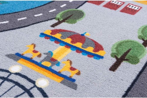 Zbliżenie runa okrągłego szarego dywanu dziecięcego antypoślizgowego Ares ulice