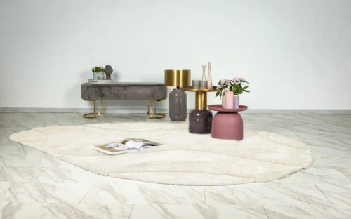Kremowy dywan shaggy Ligne Lalee Milano MIL 802 w salonie