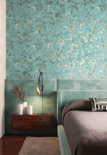 Sypialnia z tapetą w stylu japońskim Khroma Kimono KIM102 Haru Nile.jpg