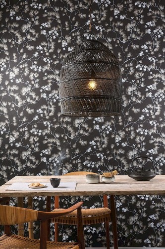 Jadalnia z tapetą Khroma Kimono KIM105 Haru Night.jpg