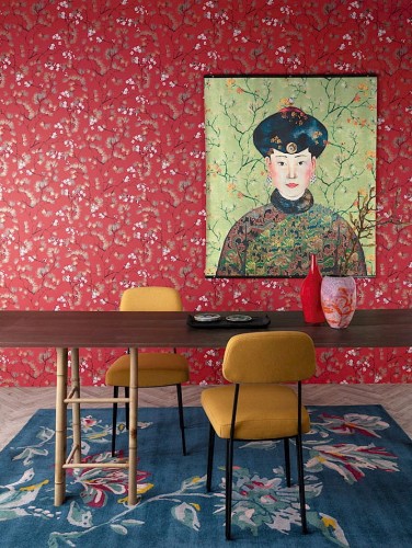 Jadalnia w stylu azjatyckim z tapetą Khroma Kimono KIM107 Haru Aurora.jpg