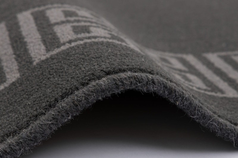 Obszycie wełniane dywanu Agnella Ballata Marro kolor antracyt