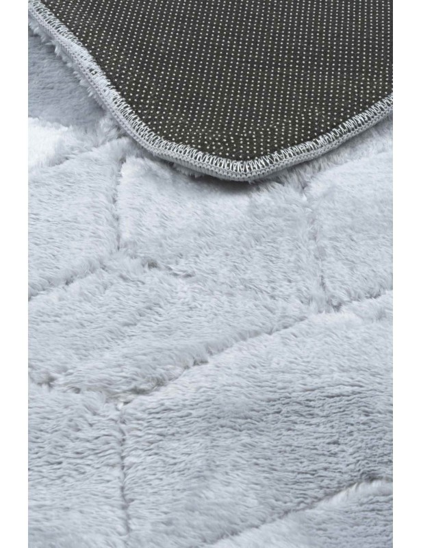 Wzór dywanu pluszowego Cubic szary