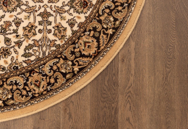 Brzeg dywanu Agnella Isfahan Itamar krem