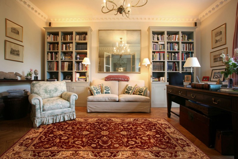 Dywan wełniany Agnella Agnus Rejent rubin w bibliotece