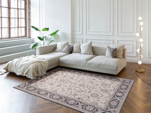 Dywan wełniany klasyczny Agnella Isfahan Anafi alabastrowy w salonie w stylu modern classic