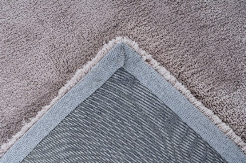 Spód typu binding dywanu shaggy Ligne Lalee Velvet VEL 500 beżowy