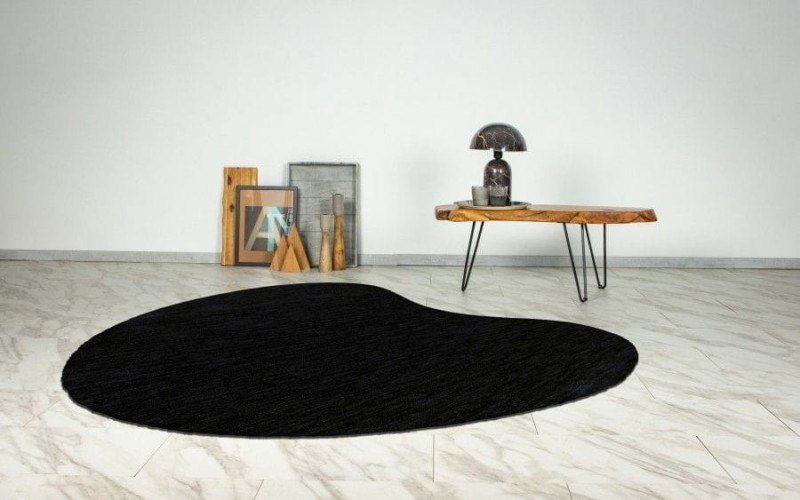 Dywan nowoczesny czarny Ligne Lalee Comfy COM 800 w salonie