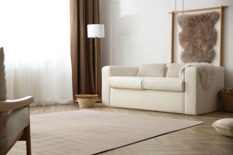 Dywan wełniany Agnella Isfahan M Rite kolor popielaty w pokoju dziennym