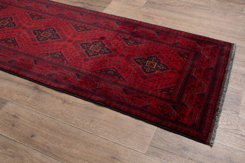 Dywan orientalny wełniany Khal Mahammadi 83x292 cm na podłodze
