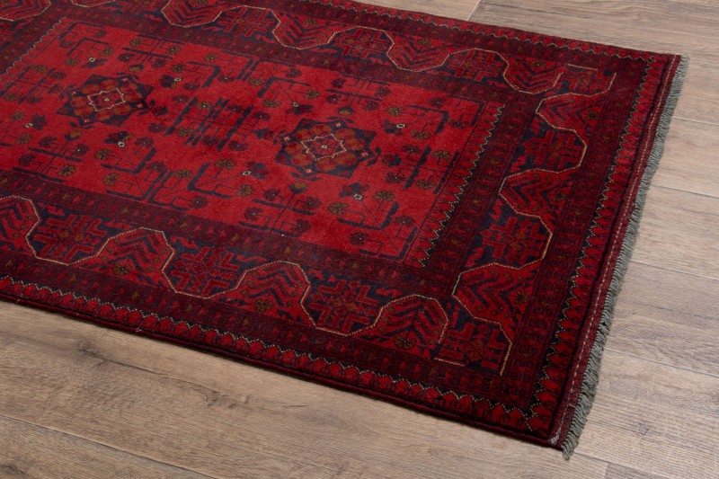 Rzut z boku dywanu orientalnego Khal Mahammadi 100x145 cm