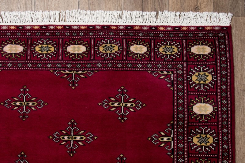 Frędzle i brzeg dywanu orientalnego pakistańskiego Jaldar 139x194 cm