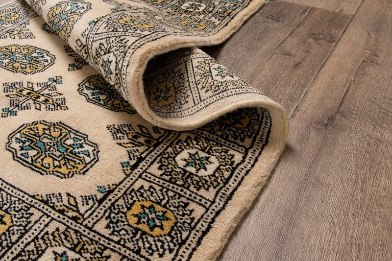 Spód dywanu orientalnego pakistańskiego Bukhara 79x125 cm