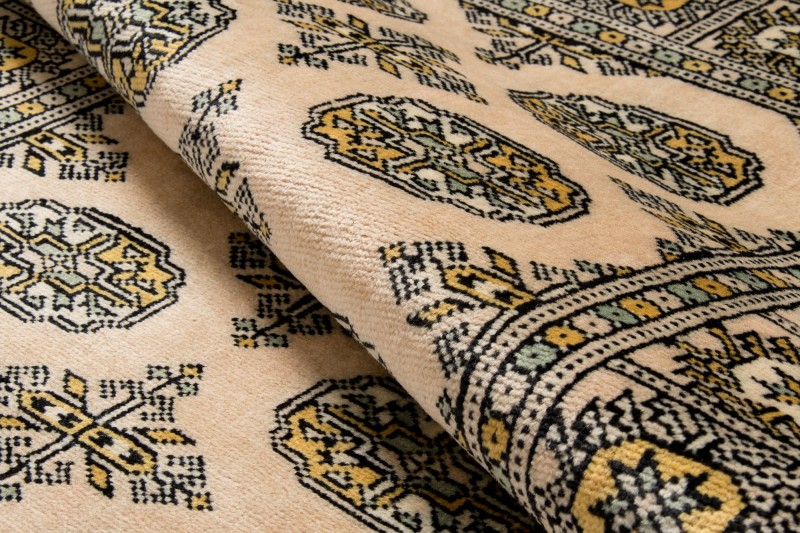 Runo dywanu orientalnego pakistańskiego Bukhara 92x149 cm