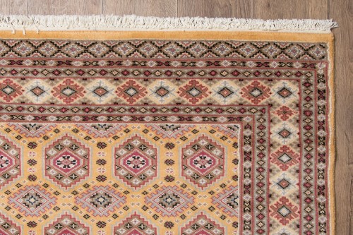 Frędzle i brzeg dywanu orientalnego pakistańskiego Jaldar 123x182cm