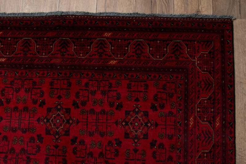Frędzle i brzeg dywanu orientalnego wełnianego Khal Mahammadi 168x236 cm