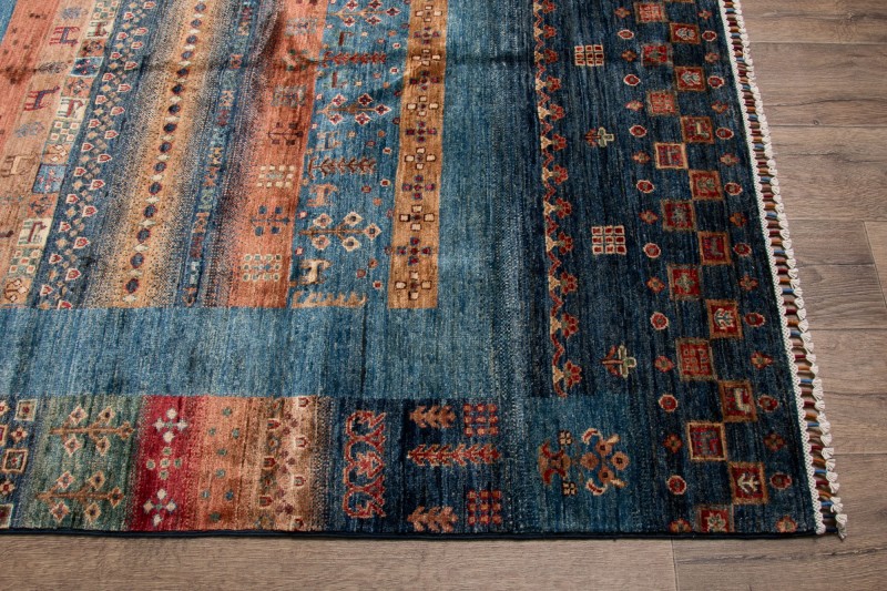 Rzut z boku dywanu orientalnego afgańskiego Sultani 170x238 cm