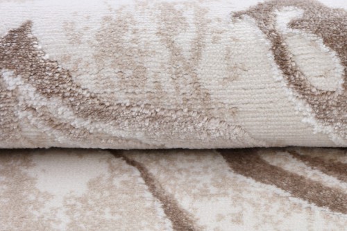 Runo beżowego dywanu Como NR22A