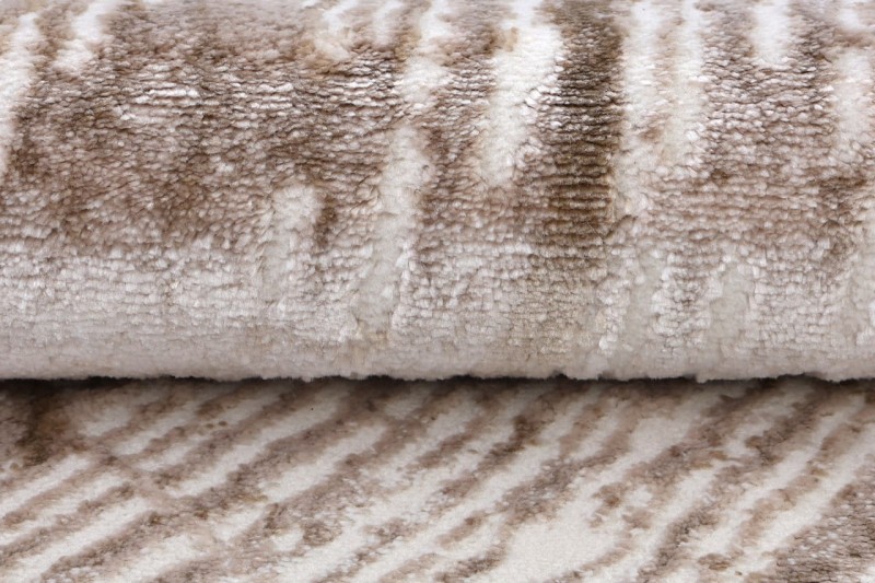 Zbliżenie runa jasno beżowego dywanu SW41D Como