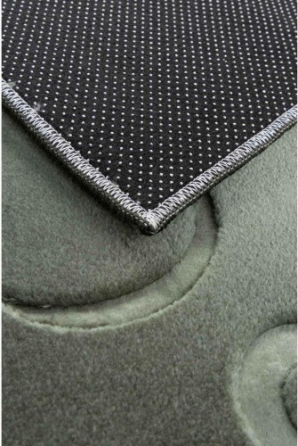 Antypoślizgowy spód zielonego dywanu pluszowego Alaska liście