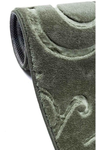 Bok zielonego dywanu pluszowego Alaska liście