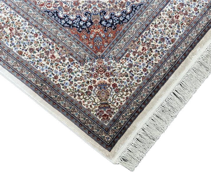 Frędzle i brzeg dywanu ekskluzywnego Anatolian Silk 32510 cream
