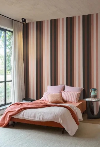 Tapeta w pasy do sypialni Khroma Romance Infinitus Cinnamon ROM504.webp