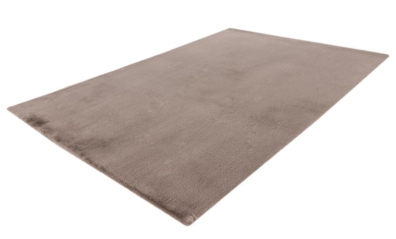 Rzut z boku na dywan pluszowy Obsession Cha Cha CHA535 taupe