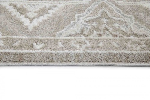 Bok jasno szarego dywanu tradycyjnego Manhattan SZ72A