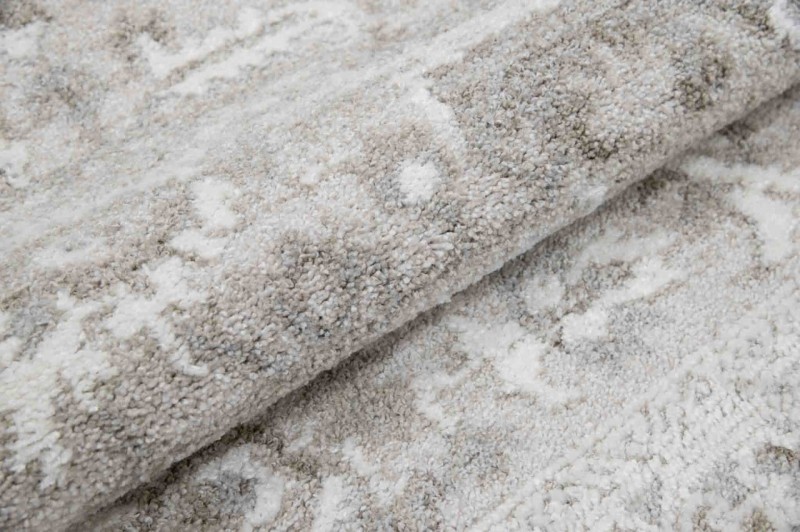 Zbliżenie r runa kremowego dywanu tradycyjnego Manhattan SZ73A